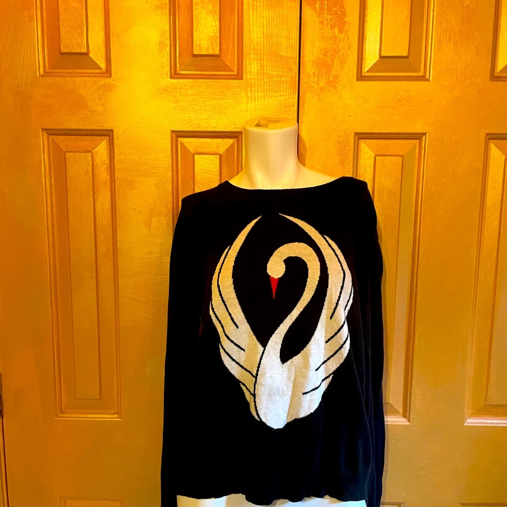 Swan 🦢 Sweater